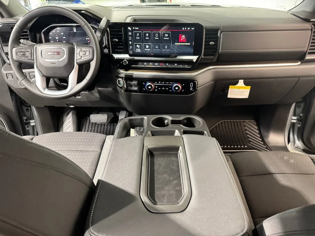 New 2026 Sterling Metallic GMC Elevation image 13