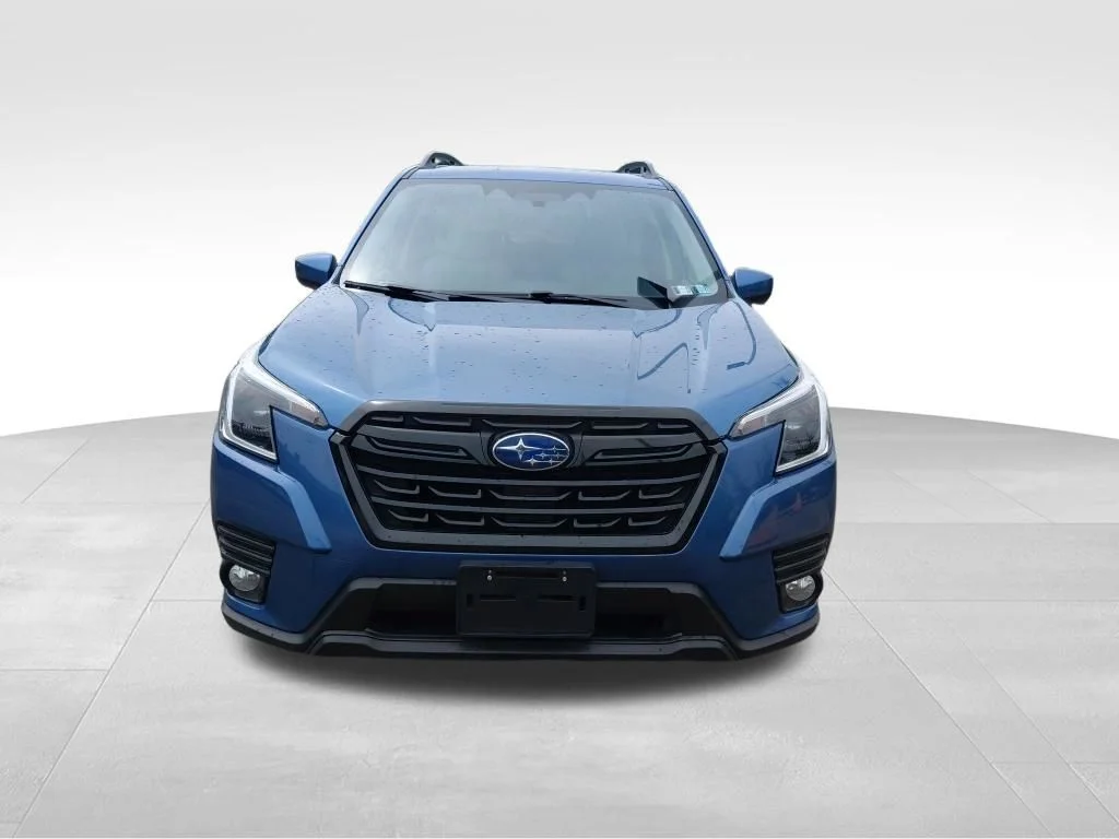 Used 2023 Horizon Blue Pearl Subaru Premium image 3