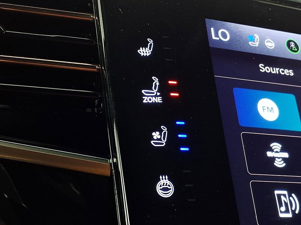 2024 Jeep Grand Wagoneer L Series III - Photo 16