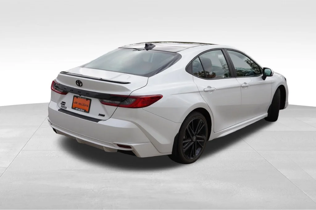 Used 2025 Pearl Toyota XSE image 5