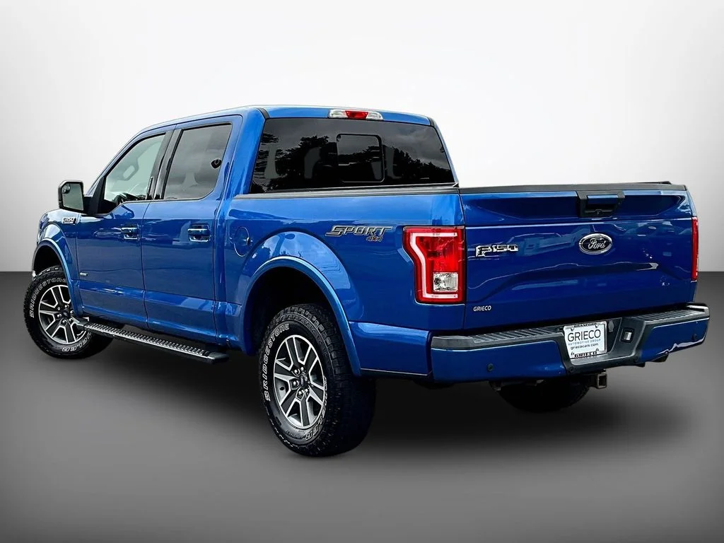Used 2016 Blue Ford XLT image 5