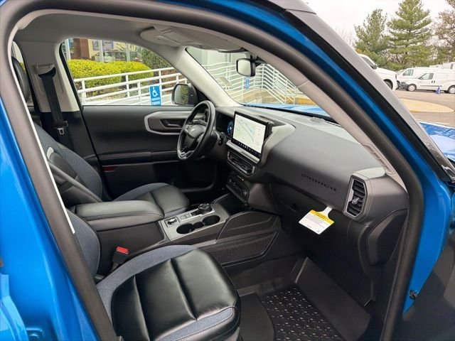 Used 2025 Blue Ford Outer Banks image 8