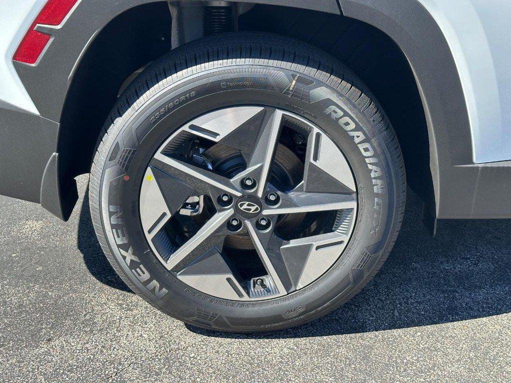 New 2026 White Hyundai SEL Convenience image 4