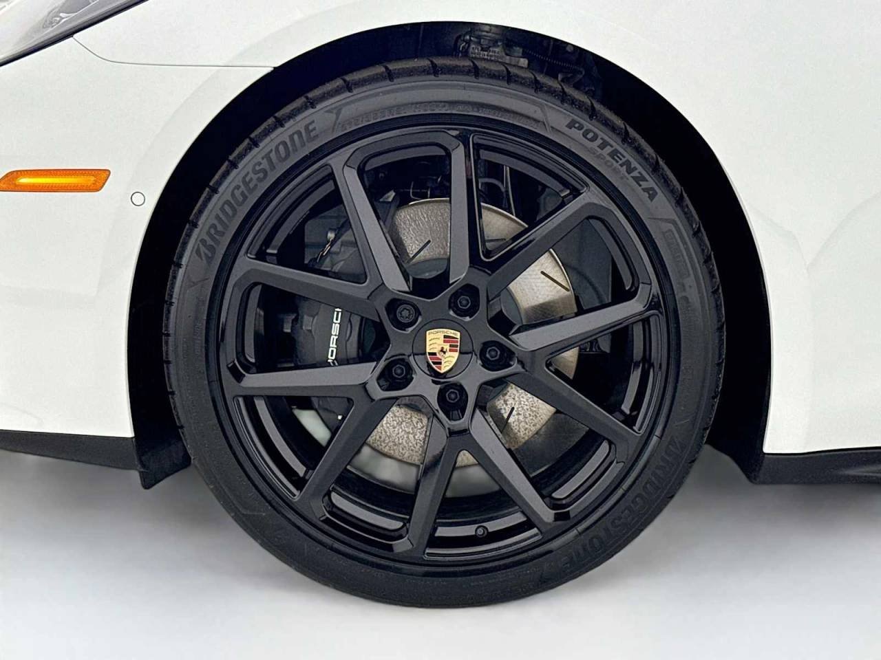 New 2026 Carrara White Metallic Porsche  image 32