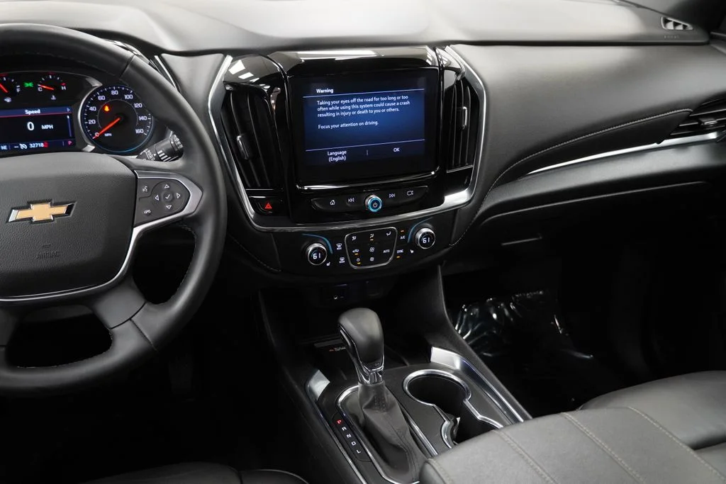 2023 Chevrolet Traverse 3LT - Photo 13
