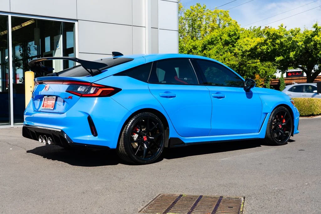 Used 2023 Blue Honda  image 6