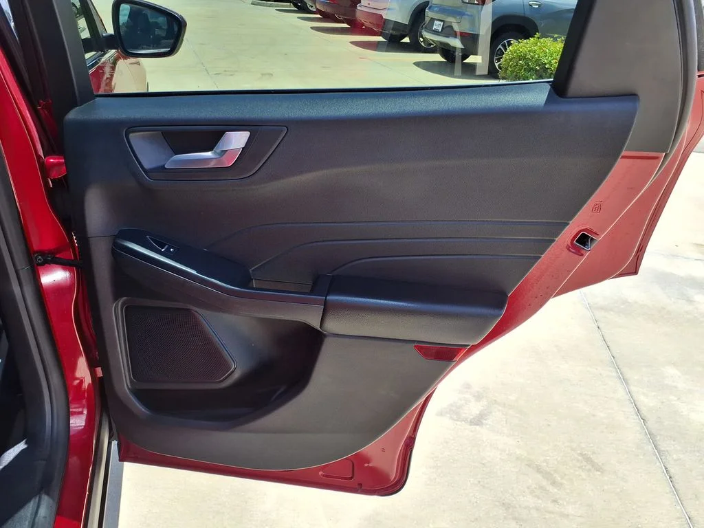Used 2025 Red Ford Platinum image 19
