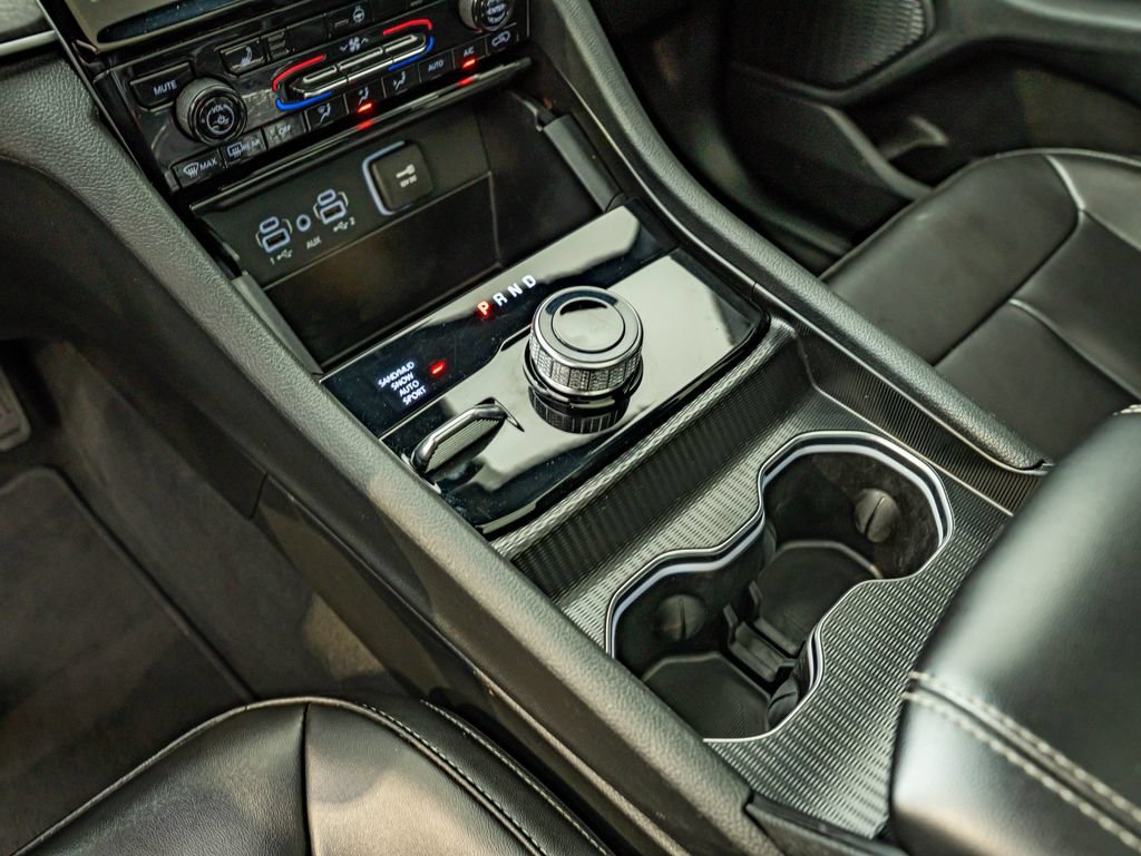 Used 2025 Silver Zynith Jeep Limited image 28