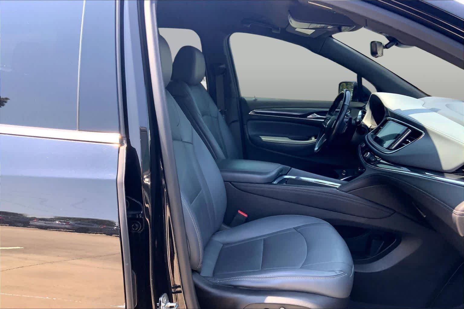 Used 2022 Ebony Twilight Metallic Buick Premium image 9
