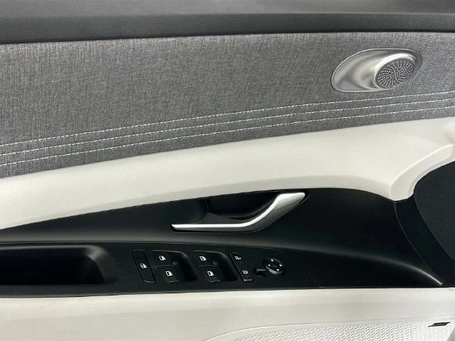 New 2026 Hyundai ELANTRA Limited