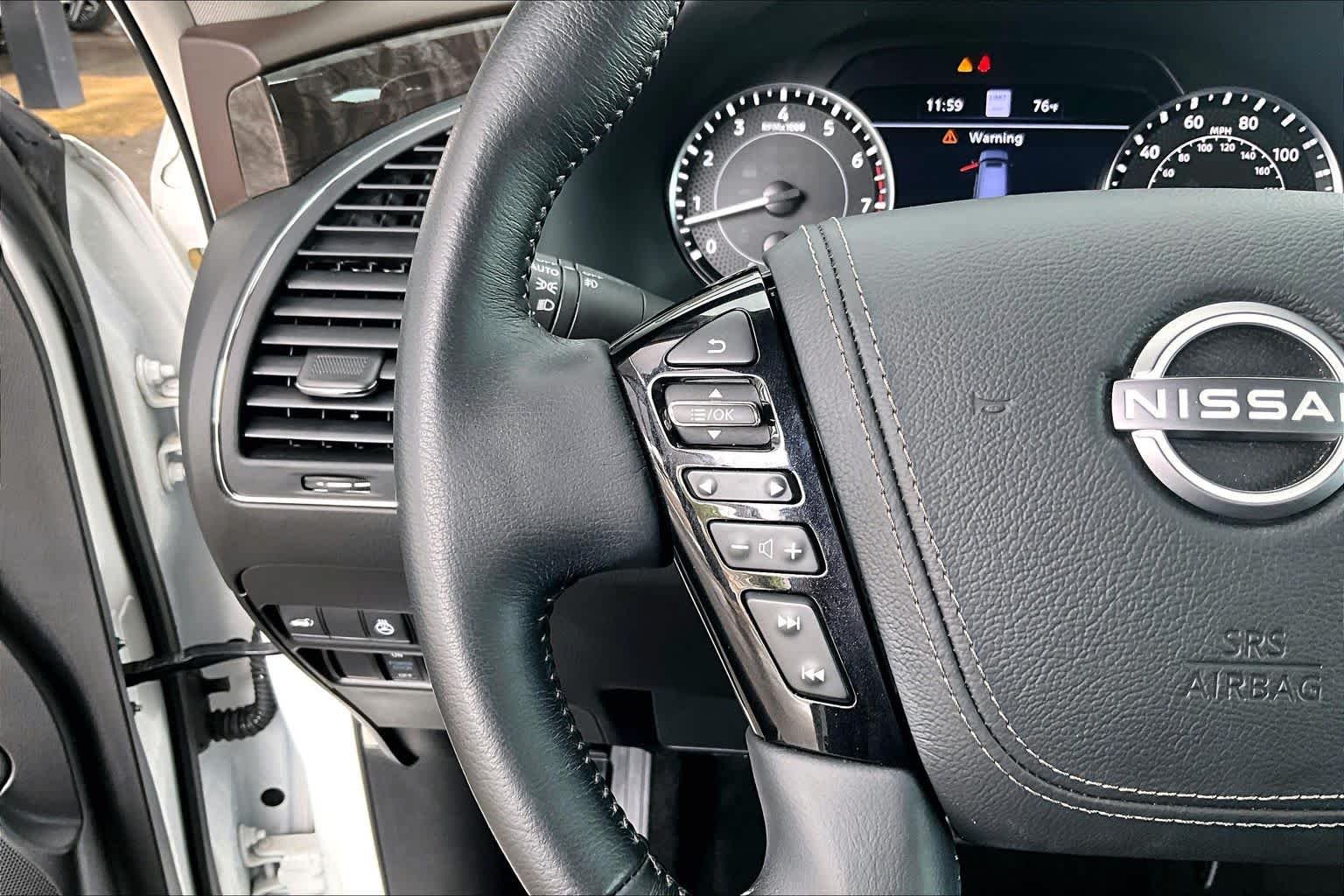 Used 2023 Aspen White Tricoat Nissan Platinum image 24