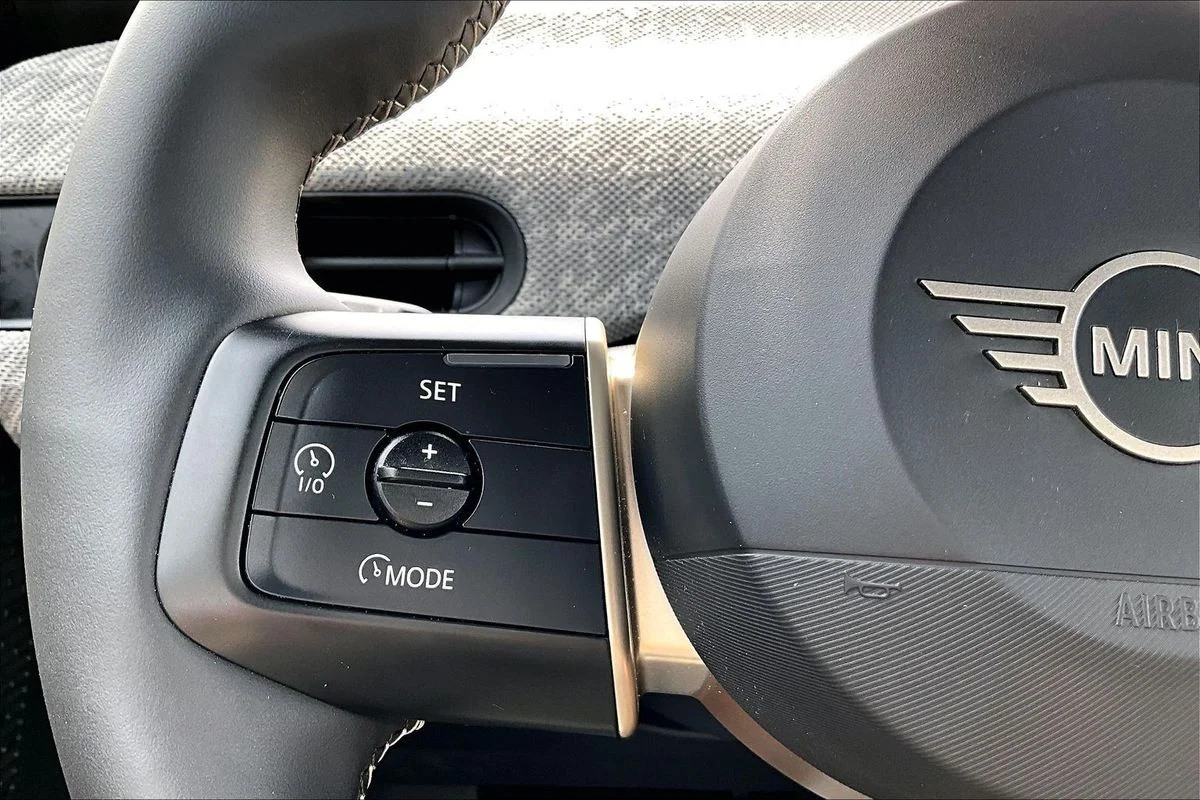 Used 2025  MINI Cooper S image 11