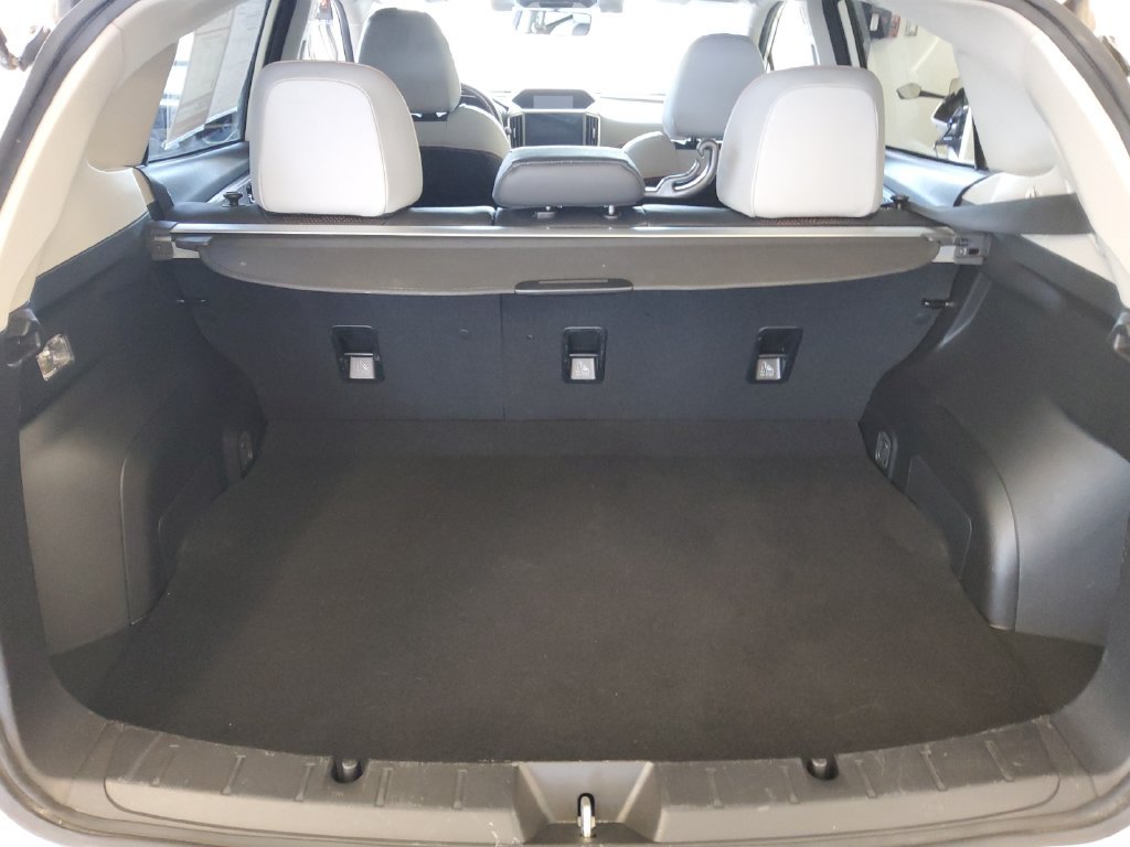Used 2022 White Subaru Limited image 28