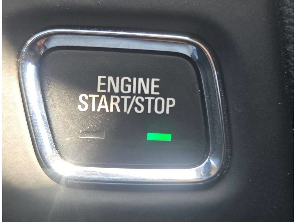 2023 GMC Acadia Denali - Photo 30