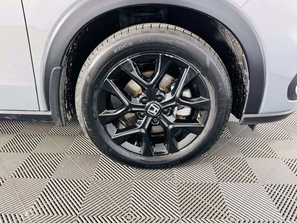 Used 2024  Honda Sport image 30