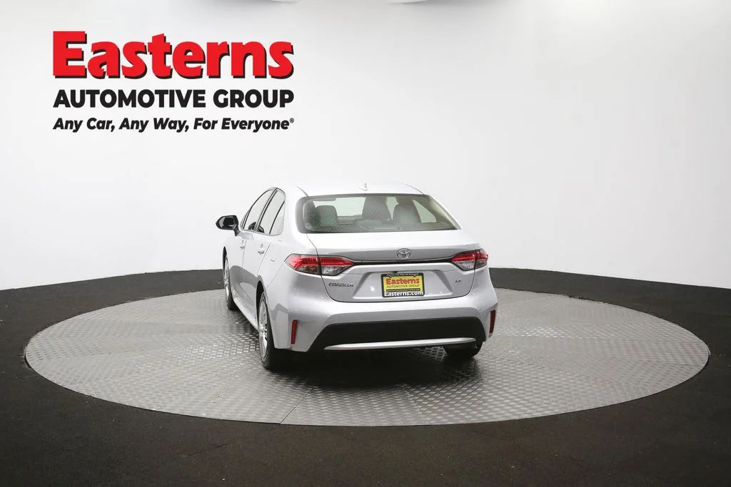Used 2022 Silver Toyota LE image 36