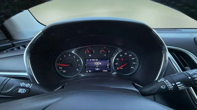 Used 2022 White Chevrolet LT image 15