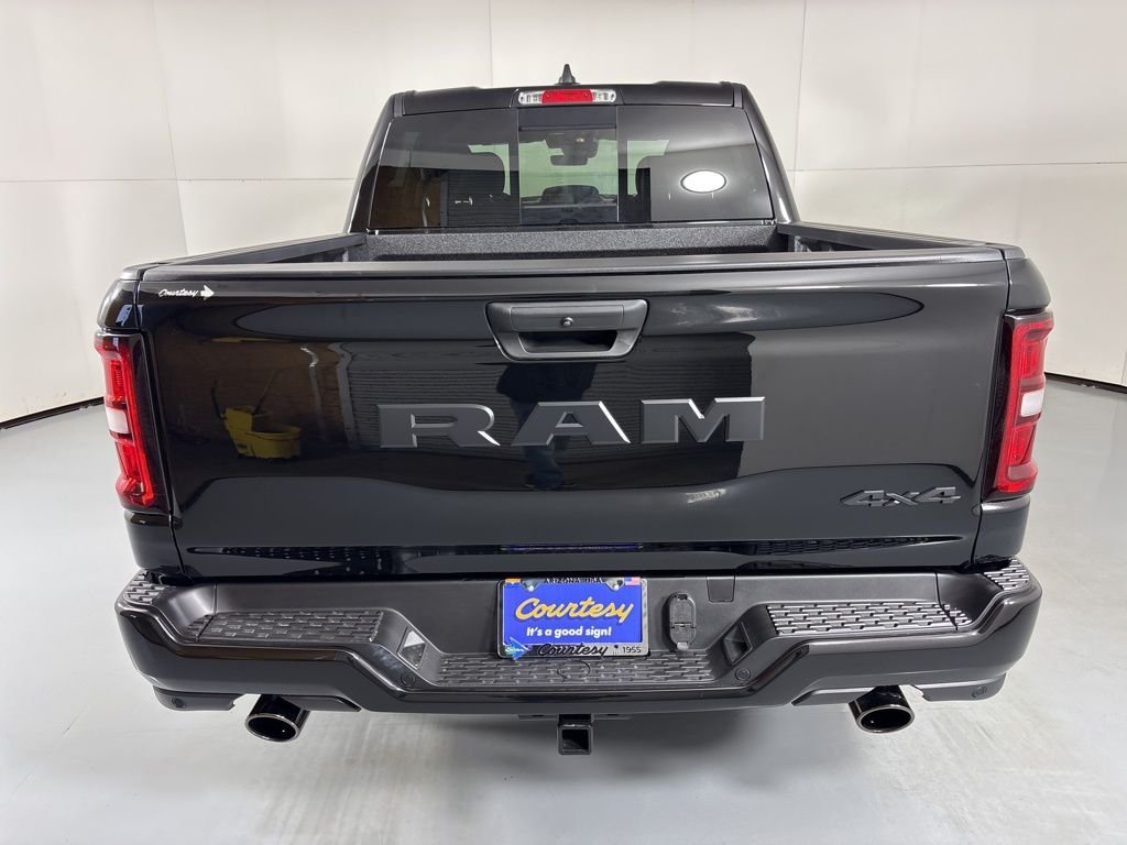 New 2026 Diamond Black Crystal Pearlcoat RAM Express image 7