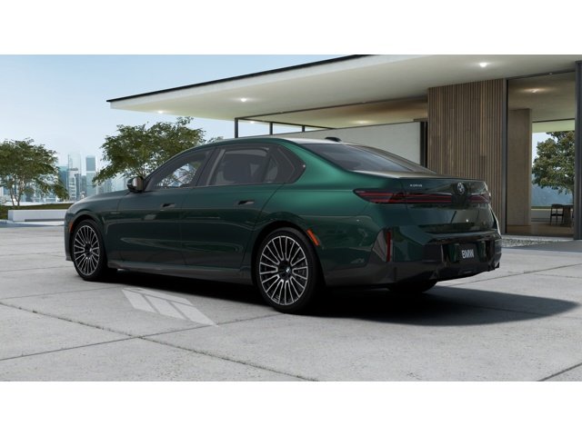 New 2027 Vancouver Green Metallic BMW 740i xDrive image 2