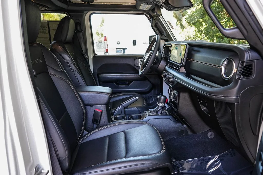 Used 2024 White Jeep Sahara 4xe image 15