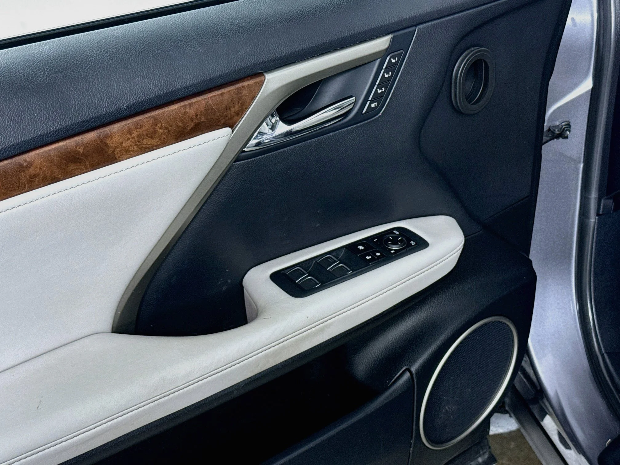 Used 2020 Nebula Gray Pearl Lexus 350L image 20