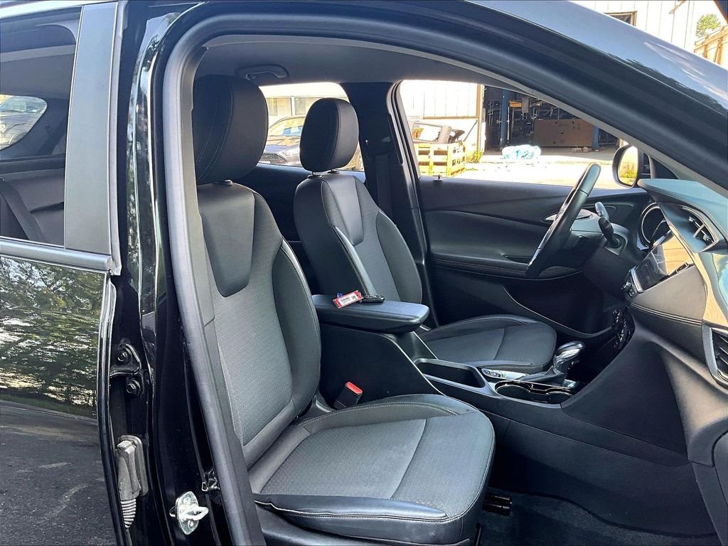 Used 2023 Ebony Twilight Metallic Buick Select image 11