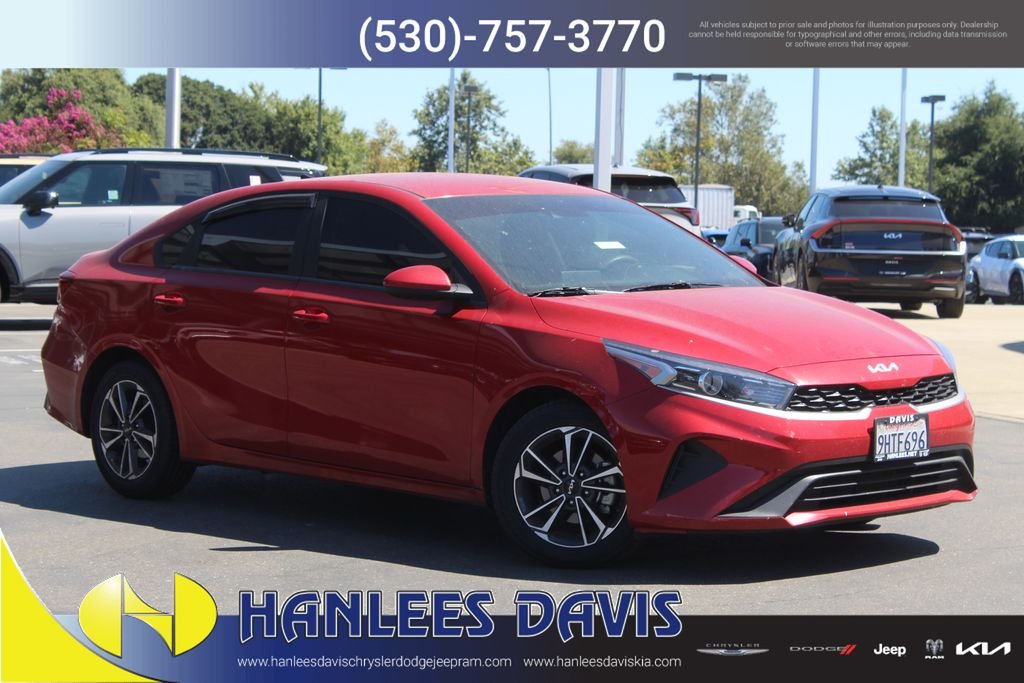 Used 2023 Red Kia LXS image 1