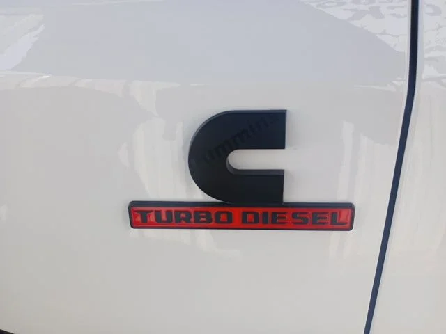 New 2026 Bright White Clear-Coat Exterior Paint RAM Laramie image 13