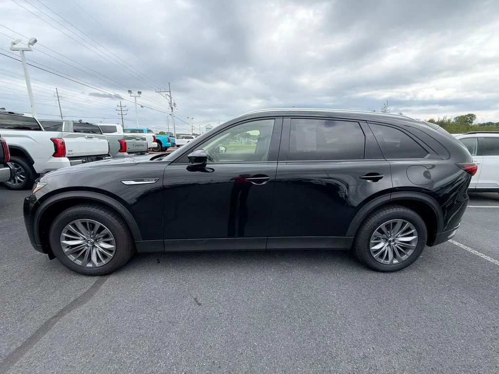 Used 2025 Black Mazda 3.3 Turbo Preferred image 5