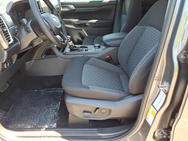 New 2026 Carbonized Gray Metallic Ford XLT image 18