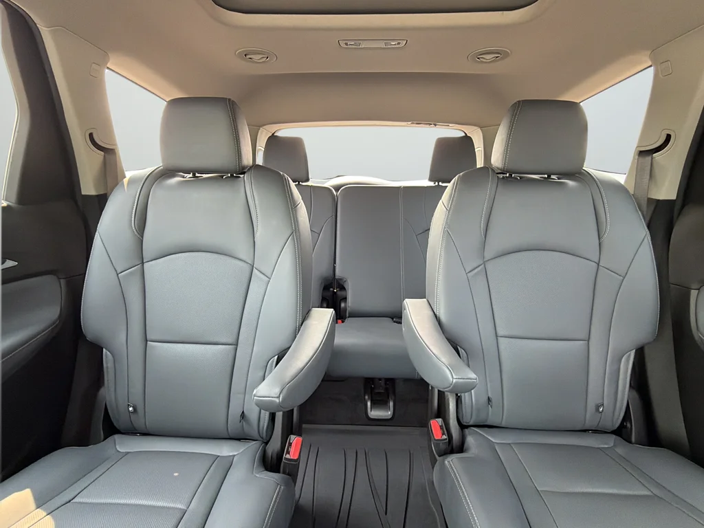 Used 2020 Gray Buick Essence image 29
