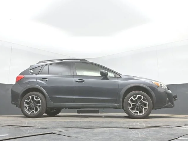 Used 2016 Gray Subaru 2.0i Premium image 33