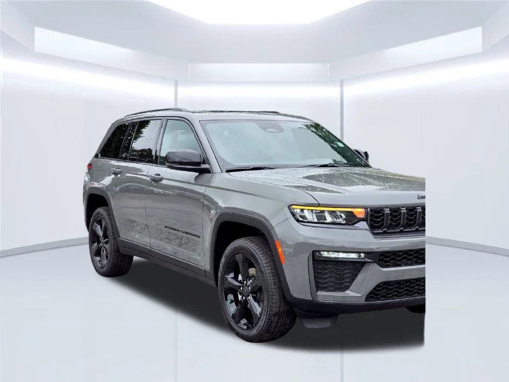 New 2027 Gray Jeep Limited image 39