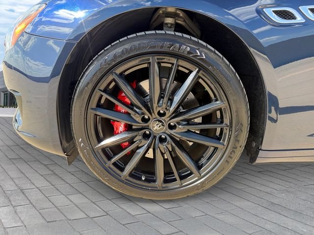 Used 2023  Maserati Modena Q4 image 9