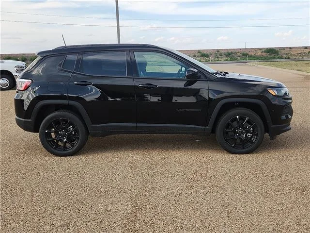 New 2026 PXJ Diamond Bla Jeep LATITUDE ALTITUDE 4X4 image 5