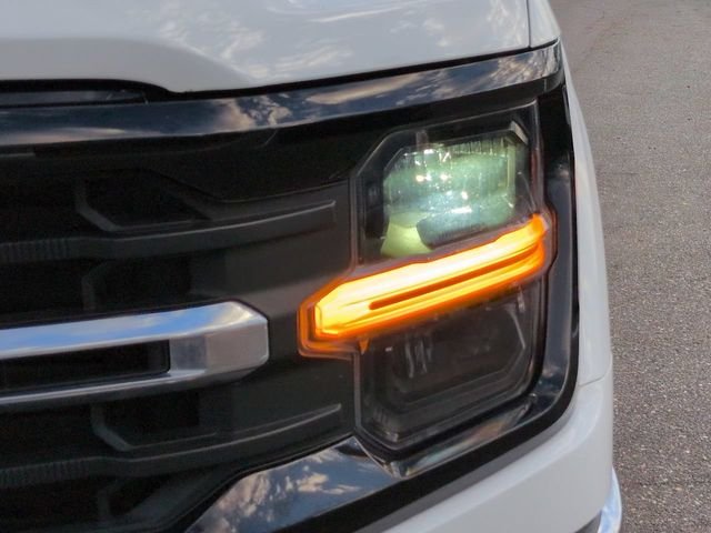 Used 2024 White Ford XLT image 10