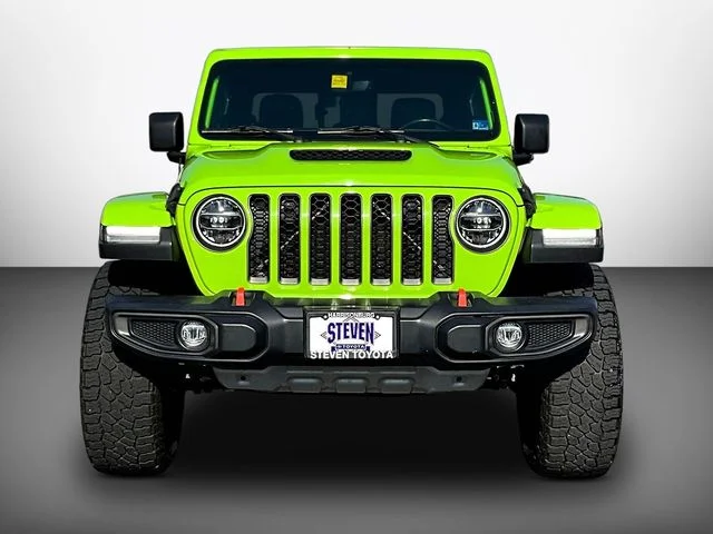Used 2021 Green Jeep Mojave image 2