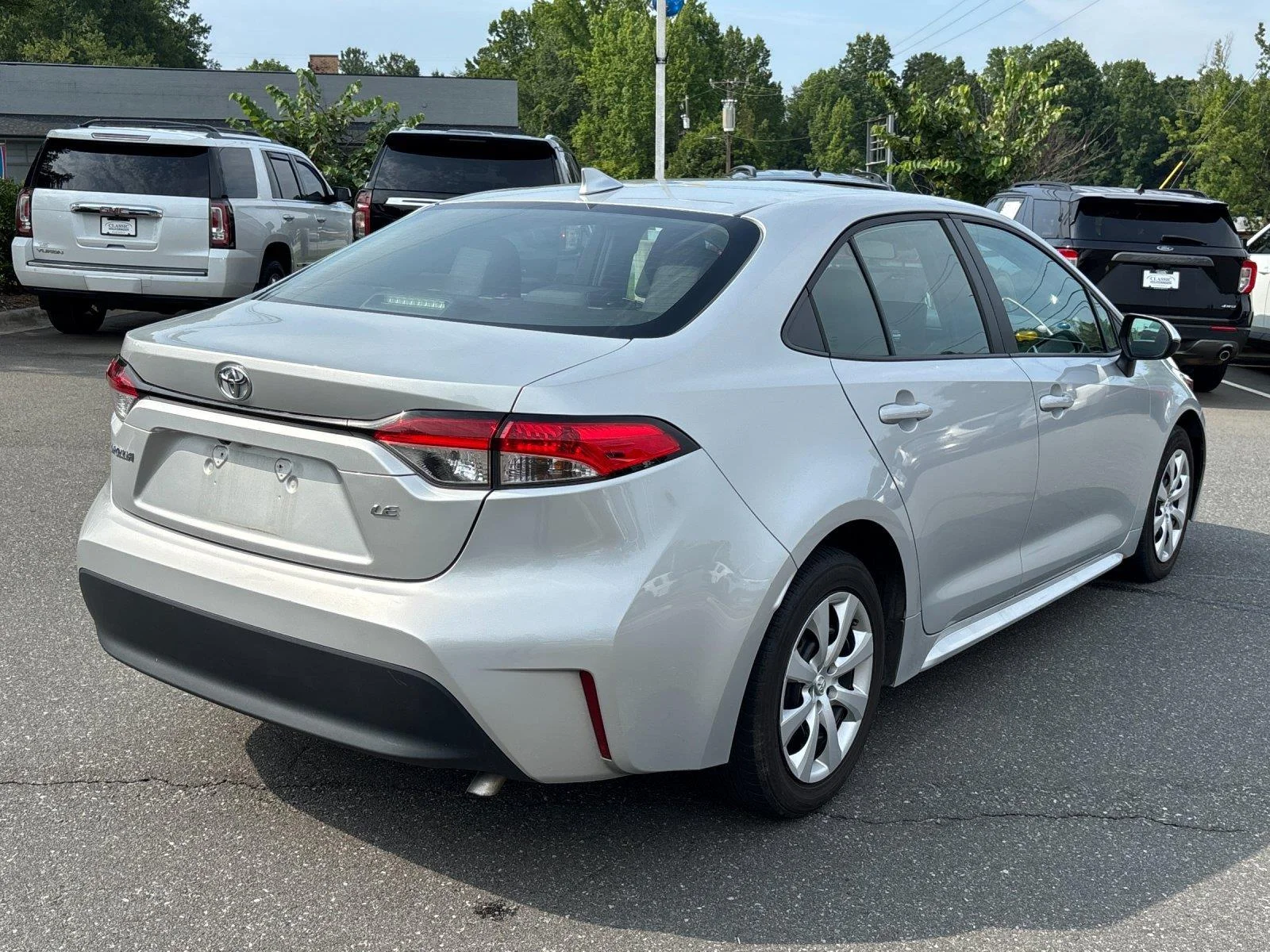 Used 2024 Classic Silver Metallic Toyota LE image 5