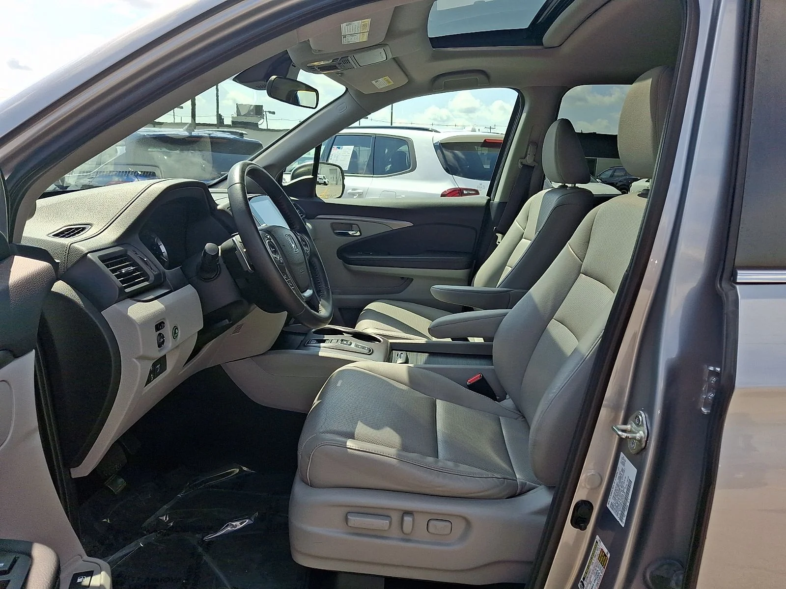 Used 2020 Silver Honda RTL image 14