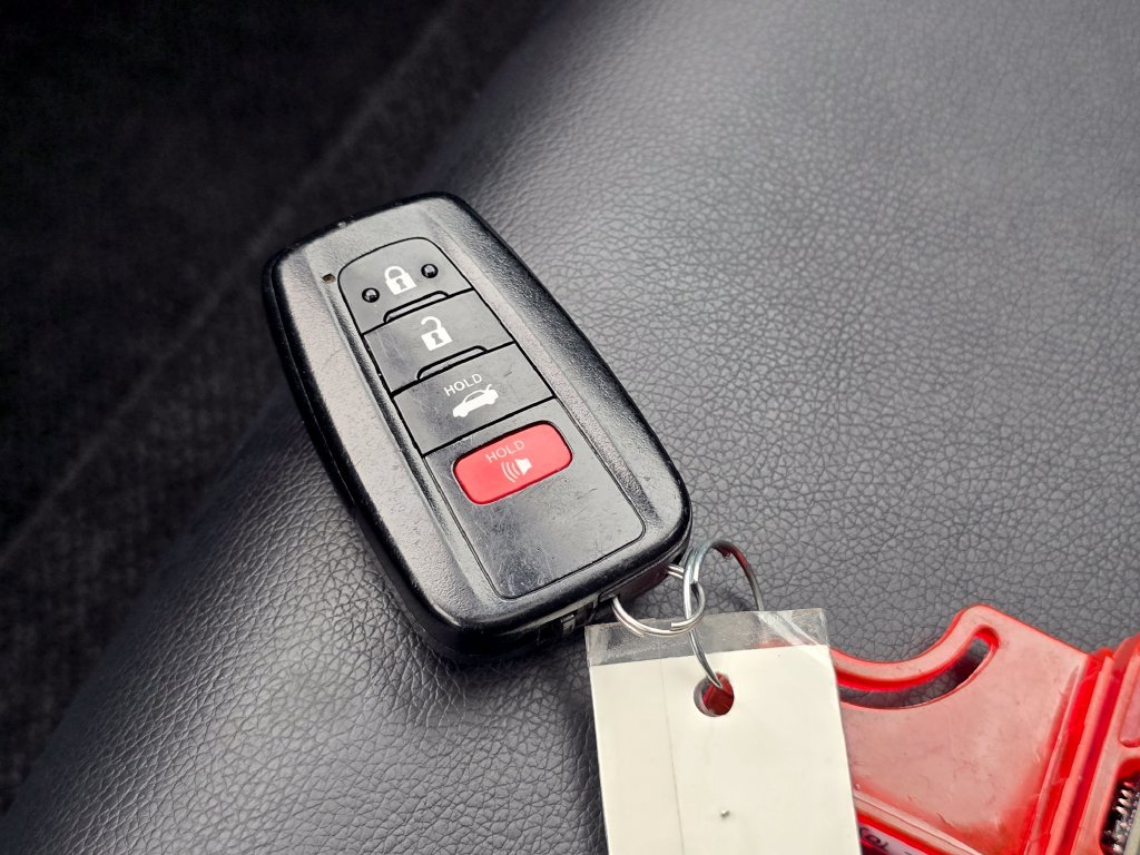 Certified Used 2022  Toyota XSE image 32
