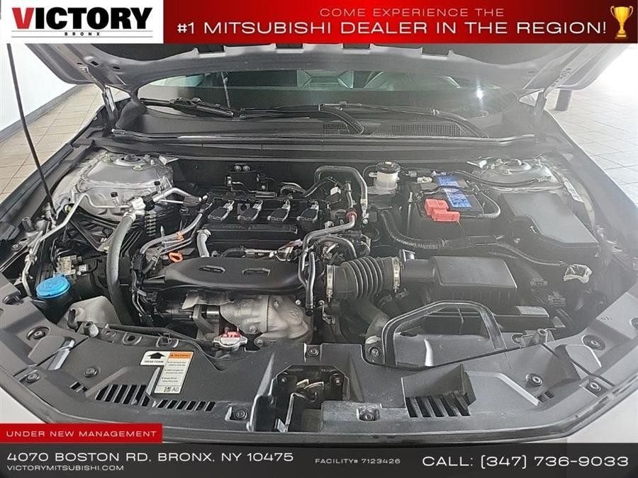 Used 2023 Silver Honda EX image 27
