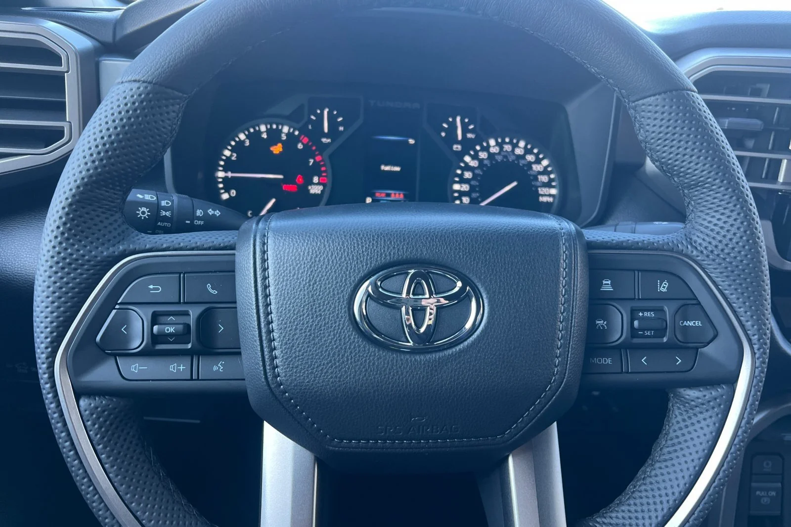 2026 Toyota Tundra SR5 - Photo 18