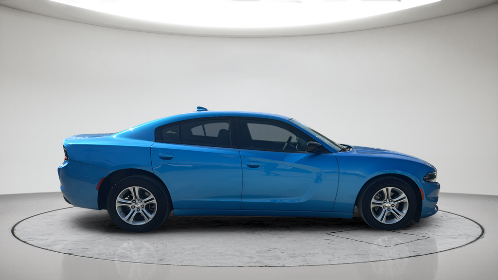 Used 2023 Blue Dodge SXT image 4