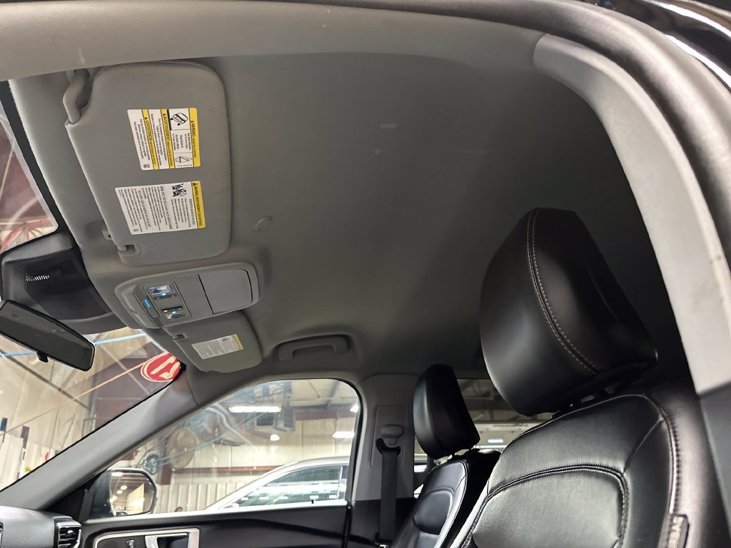Used 2021 Black Ford XLT image 13