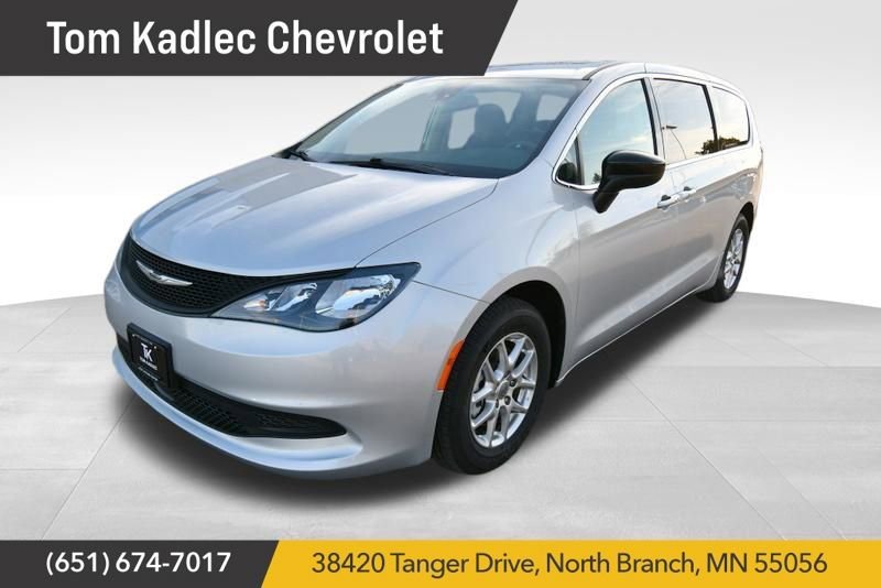 2024 Chrysler Voyager LX