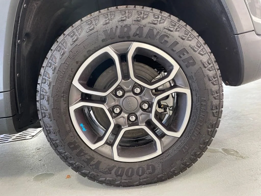 New 2024 Baltic Gray Metallic Clearcoat Jeep Trailhawk 4xe image 14