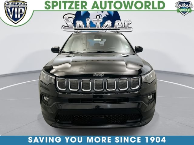 Used 2022 Black Jeep Latitude Lux image 5