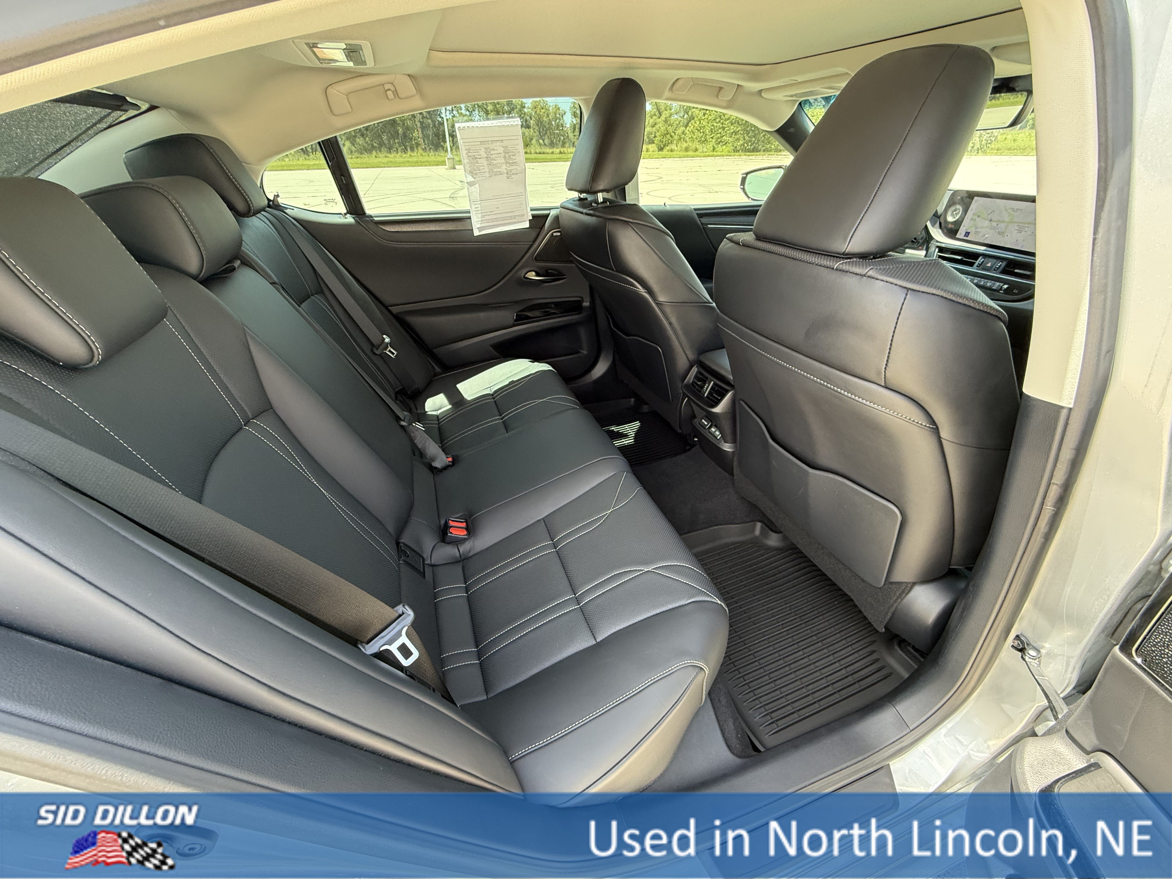 Used 2025 Iridium Lexus ES 350 Ultra Luxury image 22