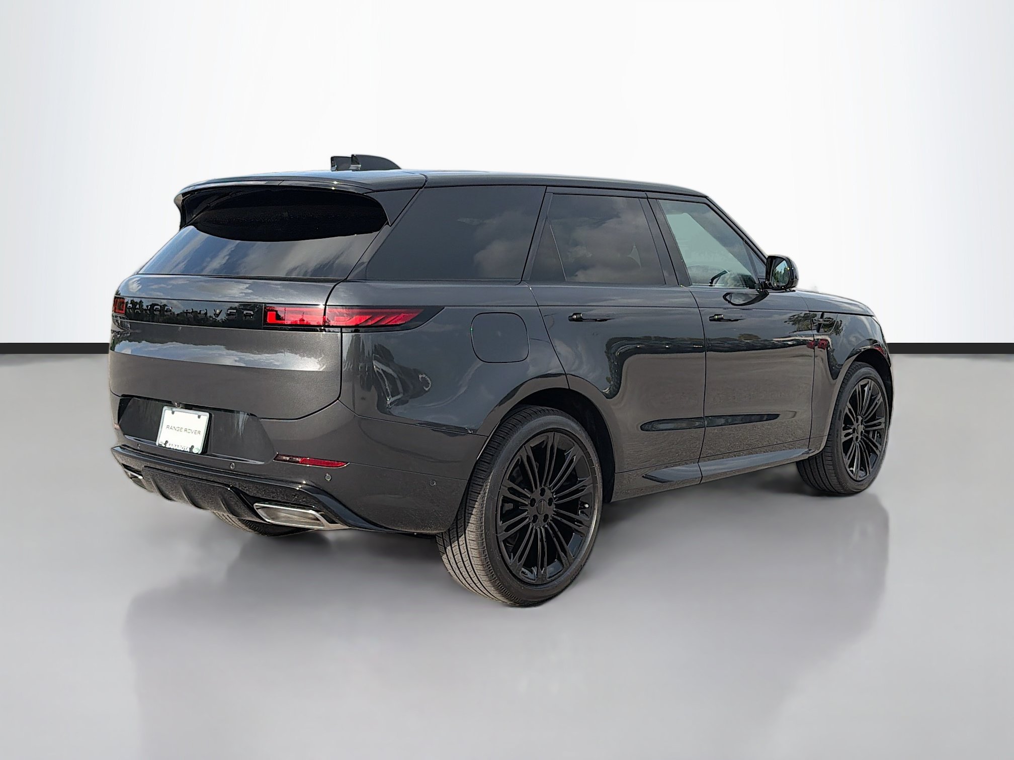 New 2026 Gray Land Rover Dynamic SE image 5