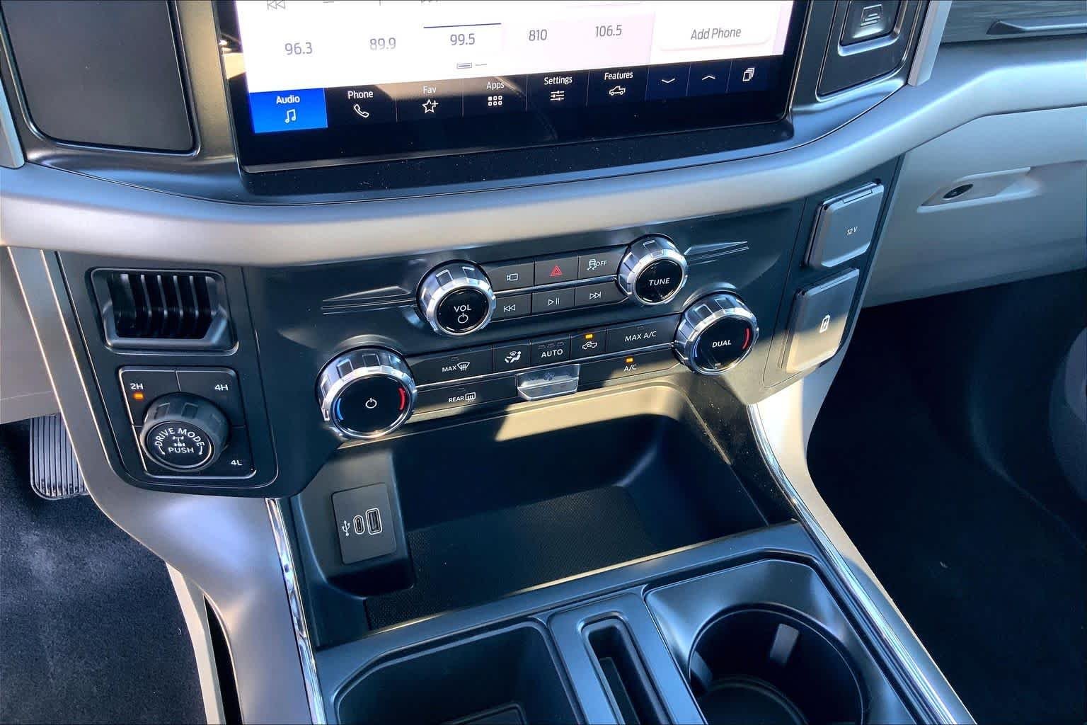 New 2026 Oxford White Ford XLT image 19